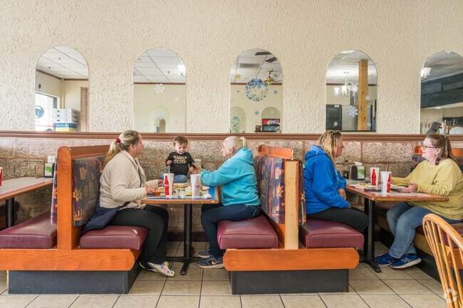 Naples Pizza is known in North Londonderry as a family eatery with quality pies and pricing.