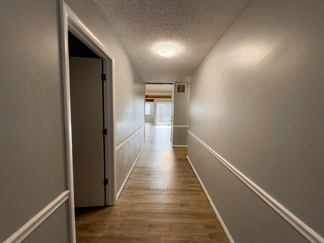 3460 E Catalpa St, Springfield, MO 65809 - photo 3