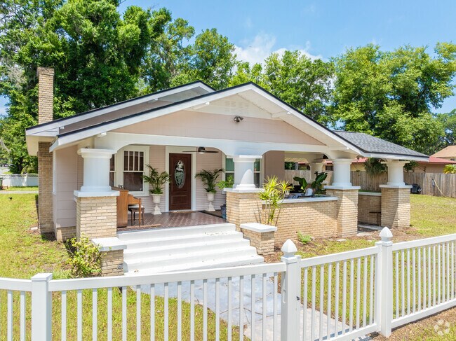 Cozy bungalow-style homes with lovely front porches light up the Lakeshore neighborhood.