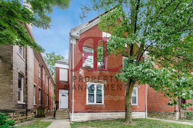 821 Oak St, Columbus, OH 43205 - photo 3