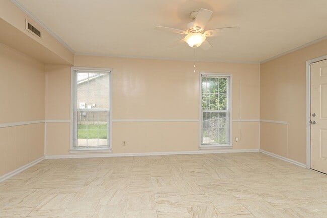 5817 Carriage Brook Rd, Montgomery, AL 36116 - photo 2