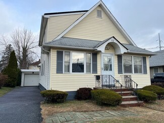 46 Drummond Ave, Red Bank, NJ 07701