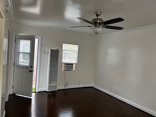 1251 E Appleton St, Long Beach, CA 90802 - photo 2