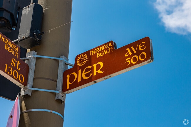 Stroll down Pier Avenue at Hermosa Beach, a major downtown road lined with shopping and dining.