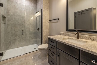 200 S 4th St, Dekalb, IL 60115