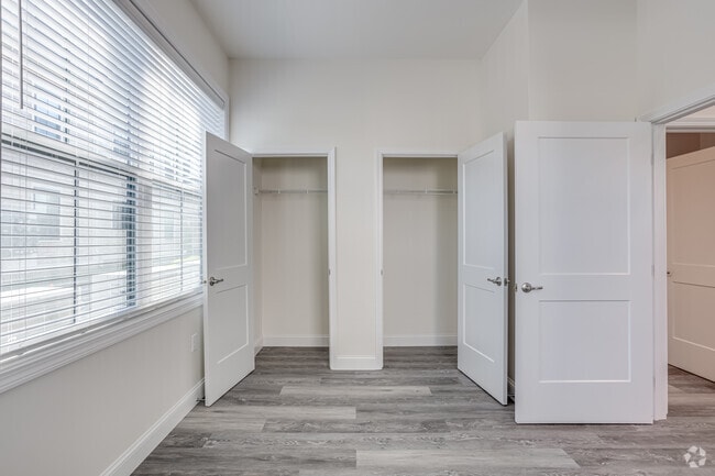 Sea Captains Row, Hyannis, MA 02601 - photo 5