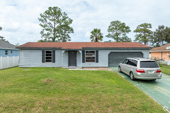 Just a few 1980s-era ranch-style homes are in Bayshore Heights.