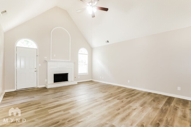 283 Hunters Chase, McDonough, GA 30253 - photo 2