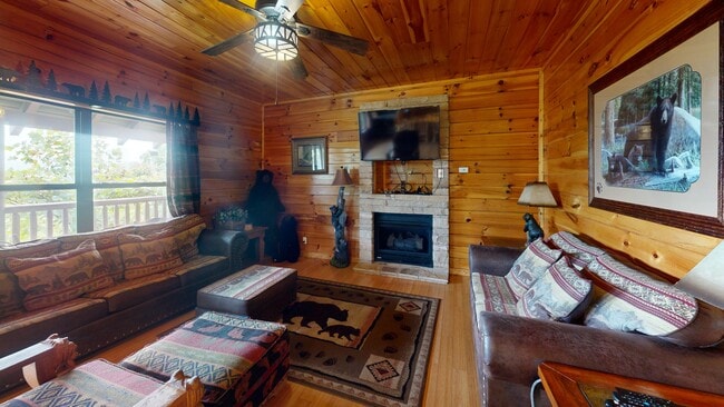 260 Laurel Oaks Way, Gatlinburg, TN 37738 - photo 2