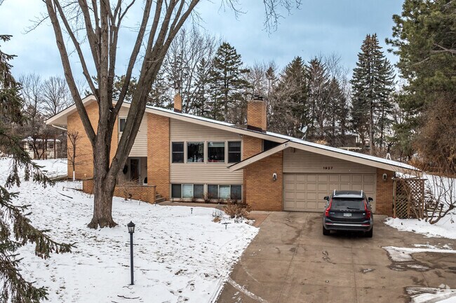 The Fairview Southwest neighborhood offers a selection of  1960's contemporary homes.