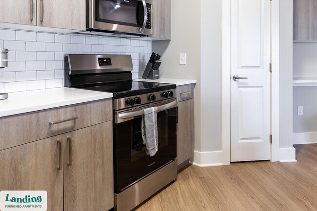 10800 Colonial Gtwy Dr unit 2-316, Fort Myers, FL 33913 - photo 4