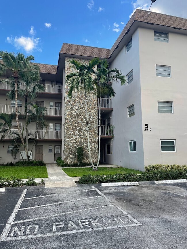 2510 SW 81st Ave Unit 405, Davie, FL 33324