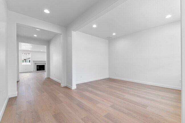 1869 S 2425 W, West Haven, UT 84401 - photo 5