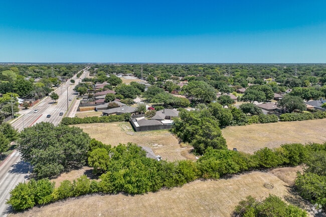 As you travel E Arapaho Rd in Duck Creek you will pass some beautiful residential communities.