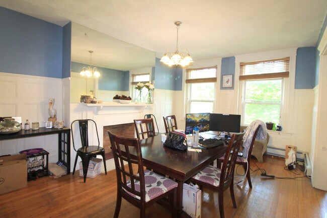 1809 Beacon St unit 2, Brookline, MA 02445 - photo 3