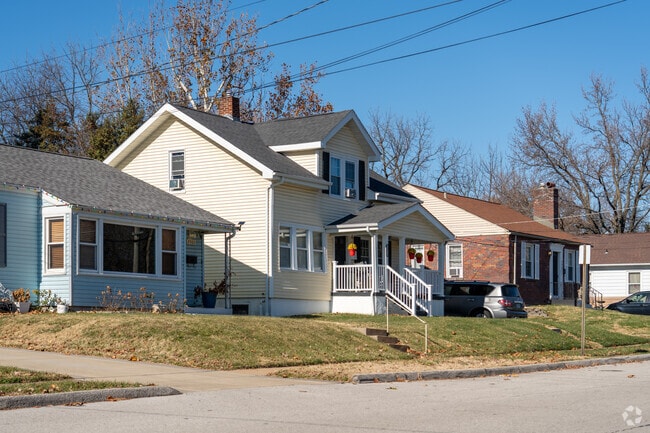 Whether ranch, two-story contemporary, or bungalow, Bel-Ridge has many styles to choose from.
