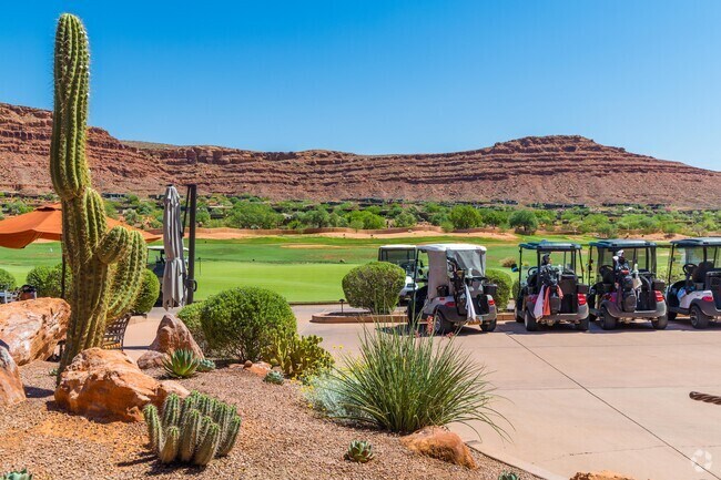 Entrada is a scenic oasis of beauty in the middle of the southern Utah Desert.