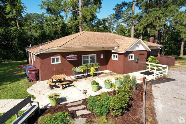 Rokeby Senior Center with a garden bed at Indian River Park serving nearby neighborhoods including Level Green.