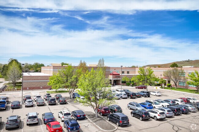Faculty parking at River Glen Jr Hi in Northwest.