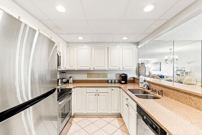 8815 Thomas Dr unit FL4-ID1355027P, Panama City Beach, FL 32408 - photo 4