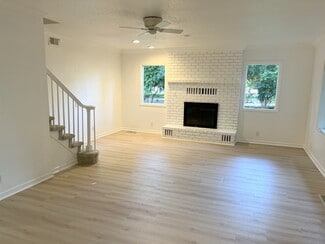 4662 Carman Dr, Lake Oswego, OR 97035