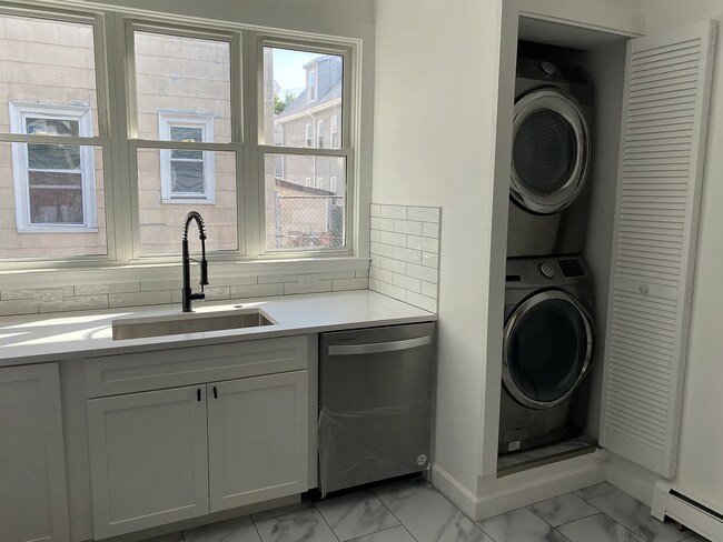 88 Irving St unit 1, Everett, MA 02149 - photo 5