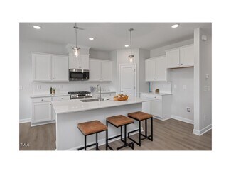 3844 Well Fleet Dr, Fuquay-Varina, NC 27592