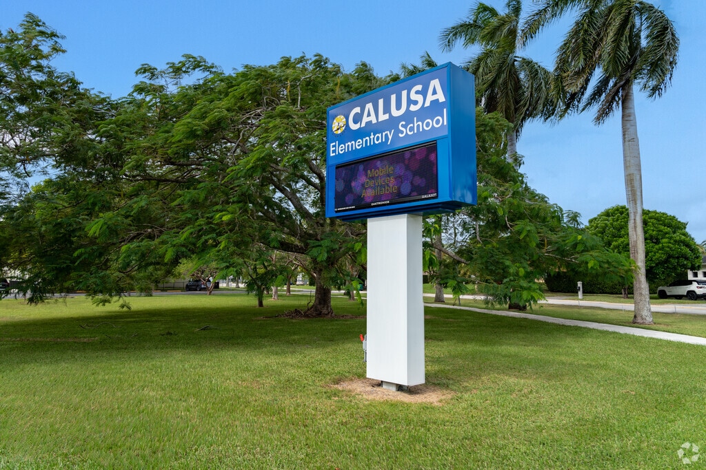 Calusa Elementary School sign welcomes students in Miami, FL.