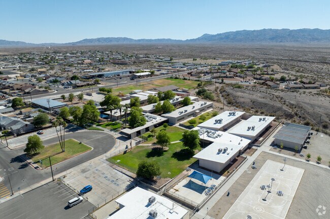 The Vista Colorado Elementary offers a sprawling campus when viewed from above.