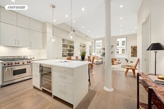 73 Worth St, New York, NY 10013