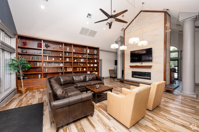 University Village, Muncie, IN 47304 - photo 5