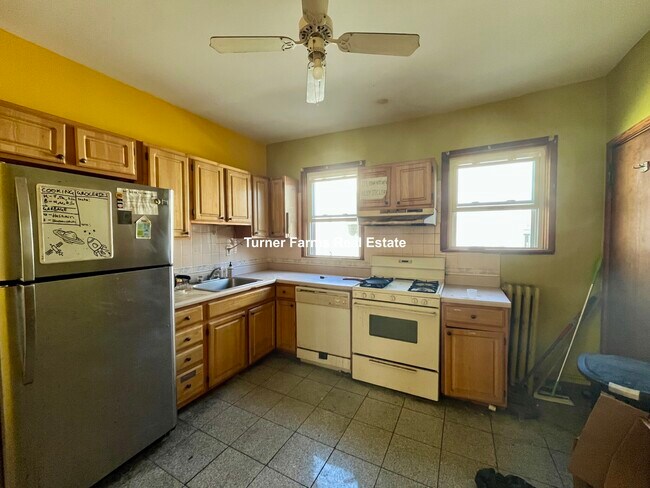 49 Beech Glen St unit 2, Roxbury, MA 02119 - photo 2