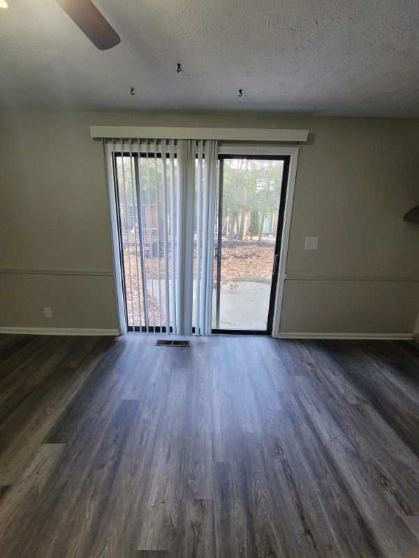 1012 Schneider St SE, North Canton, OH 44720 - photo 3