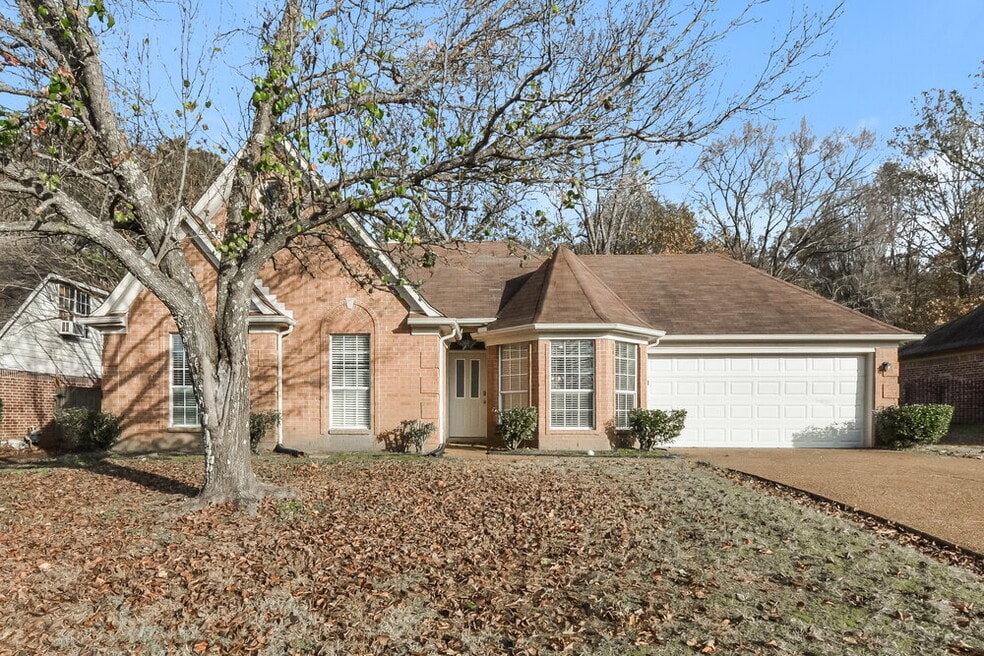 5780 Lancaster Dr, Olive Branch, MS 38654 - photo 1