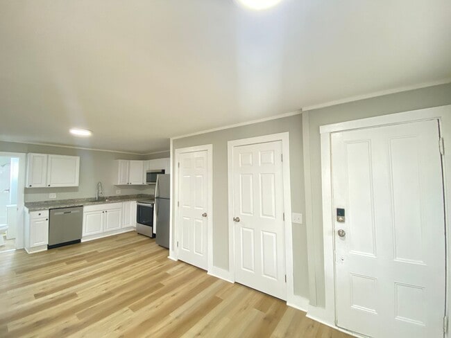 241 S Main St unit C, Newmarket, NH 03857 - photo 2