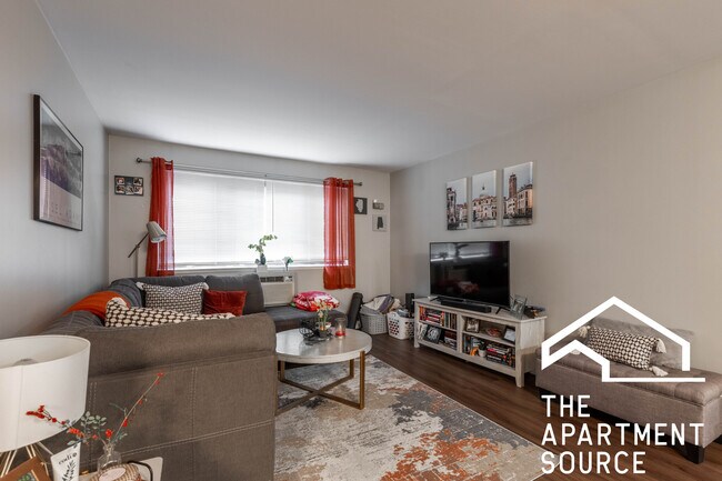 Park West unit 210, Chicago, IL 60614 - photo 3