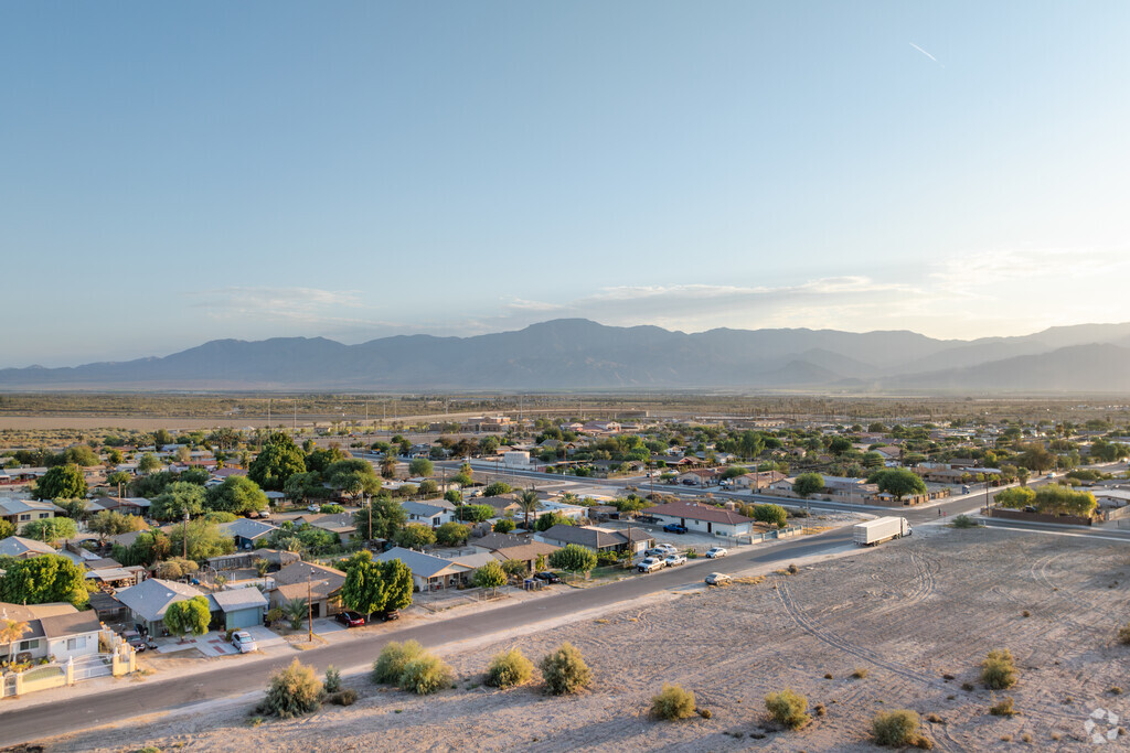 The open spaces in Outer Riverside County offer residents expansive views of the landscape.