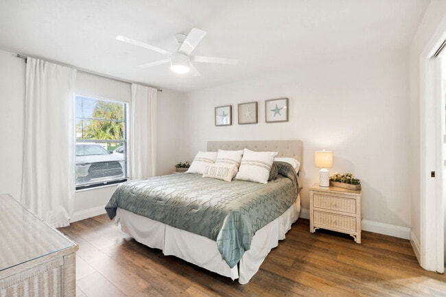 600 Neapolitan Way unit FL1-ID1073539P, Naples, FL 34103 - photo 2