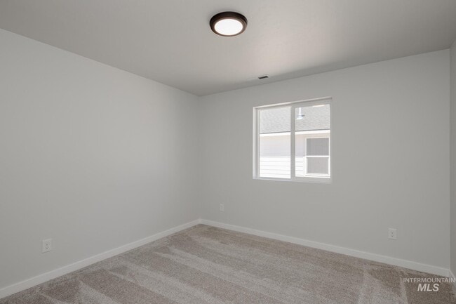 3878 E Syracuse St, Nampa, ID 83686 - photo 3