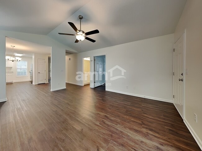 5715 Regent Village Dr, Winston-Salem, NC 27103 - photo 5