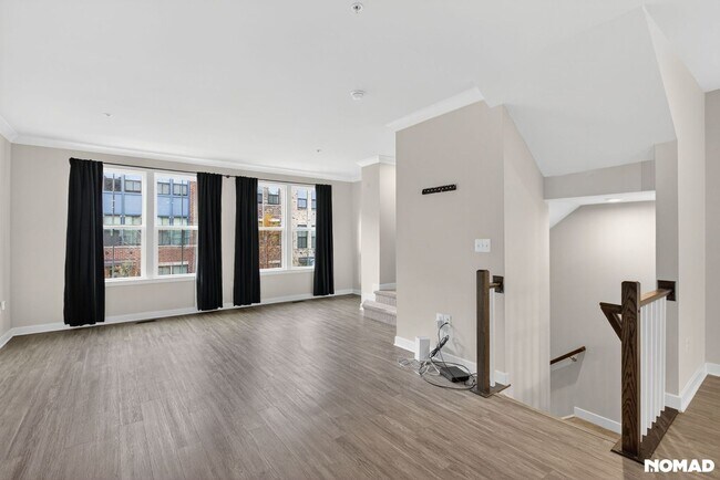 2831 Toles Park Dr, Suitland, MD 20746 - photo 6