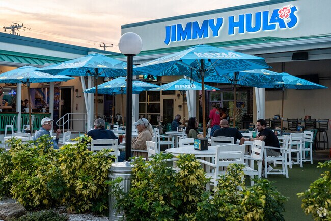 Jimmy Hula's features a large outdoor patio area for Southwest New Smyrna locals.