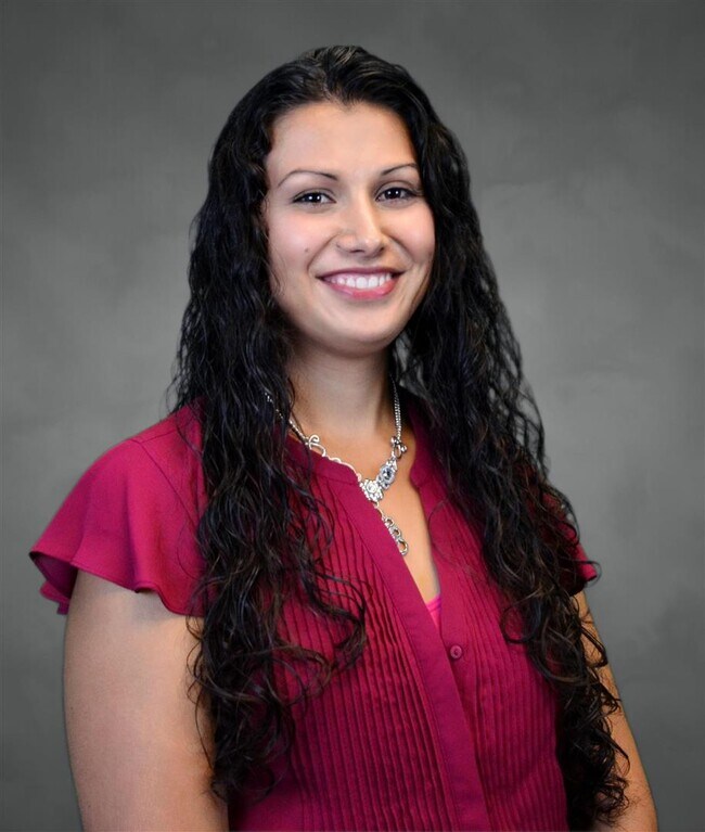 Crystal Sanchez Real Estate Agent in Medford, OR