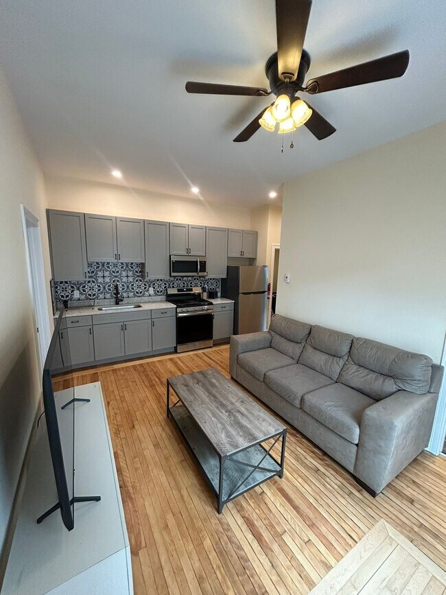 416 Pearl St unit 416 Pearl Street 2, Burlington, VT 05401 - photo 2