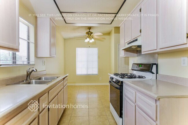 27317 Del Monte Ln, Sun City, CA 92586 - photo 6