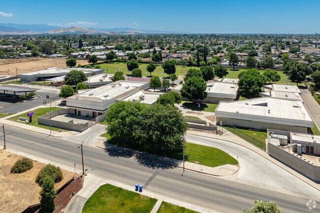 Monte Vista Elementary School offers several activities for students to enjoy.
