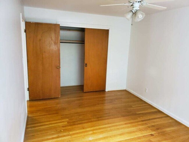 6132 Dryden Ave unit 1, Cincinnati, OH 45213 - photo 3