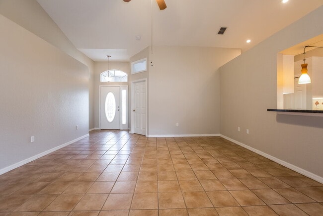 2607 Pine Valley Dr, Lakeland, FL 33810 - photo 3