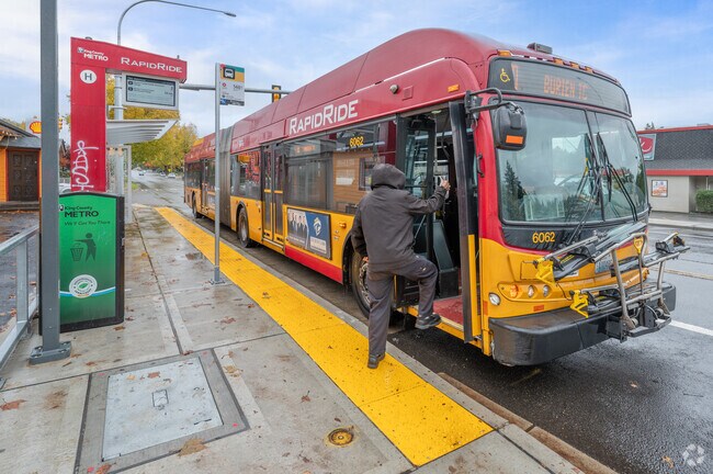 Linde Hill Park has access to the King County metro system.