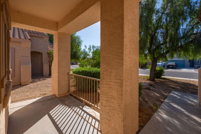 15224 W Desert Hills Dr, Surprise, AZ 85379 - photo 6